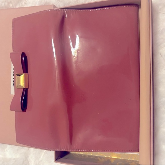 EUC Miu Miu rose pink Wallet with original box - Picture 5 of 7